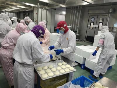 近800家門(mén)店恢復(fù)營(yíng)業(yè)，生產(chǎn)線從未停工 這家食品企業(yè)復(fù)工保供忙